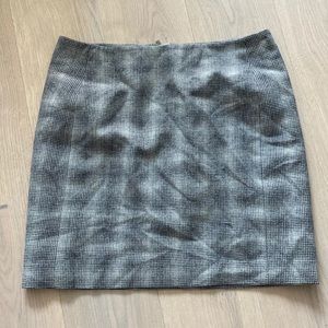 New Banana republic houndstooth skirt